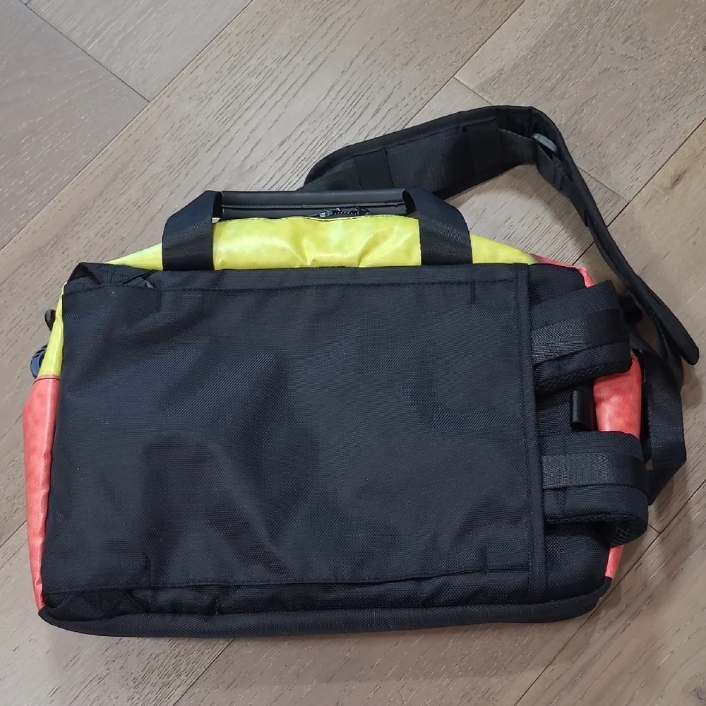 EUC Rareform Messenger Bag Men's Travel Bag Laptop Bag Recycled Billboard Bag